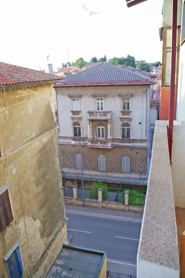 Lola App In City Center, 4+1 Pax PUY Exterior foto
