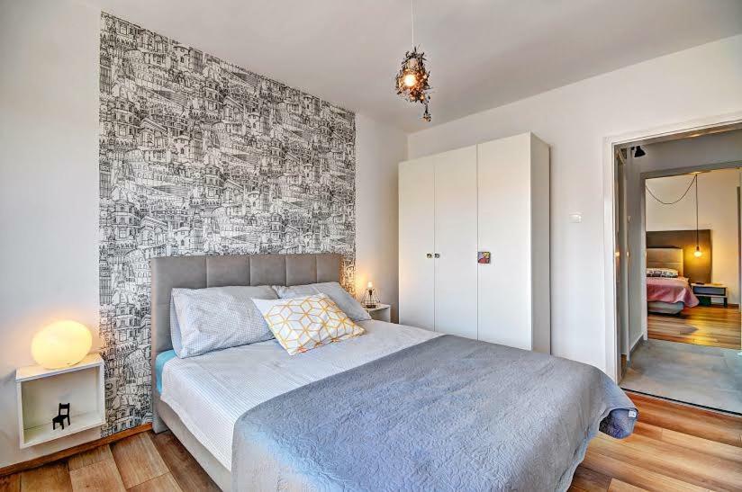 Lola App In City Center, 4+1 Pax PUY Exterior foto